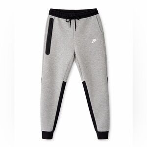 Nike Sportswear Tech Fleece Joggers M Grey Black FB8002-064 Excellent Condition